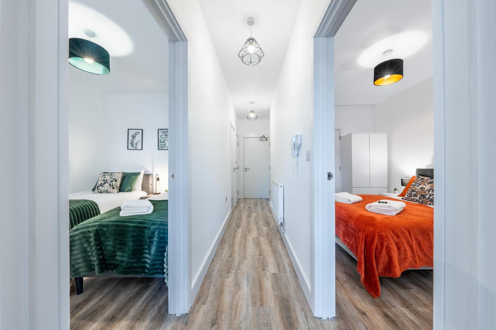 Potters Bar - Free Parking - Private Bathroom - Netflix - 4 Mins Walk To Station - 20 Mins Direct Trains To London Eksteriør bilde
